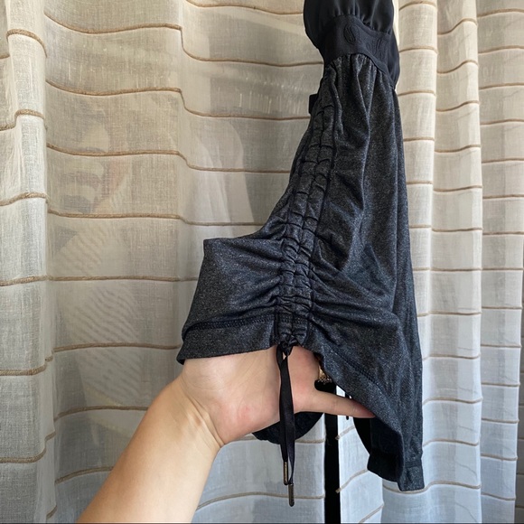 Lululemon Ruched Tank - Picture 3 of 7